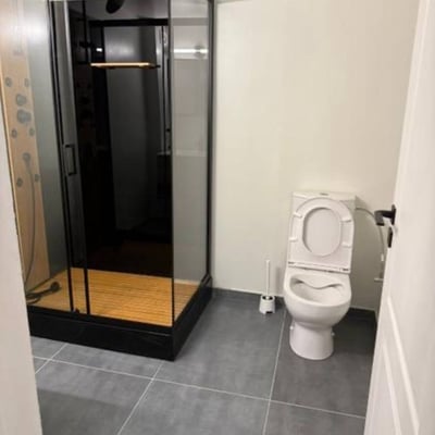 Аренда комфортного 3-комнатного дома с отдельной кухней, 88 м², район Фалеза Норд, Констанца, Румыния